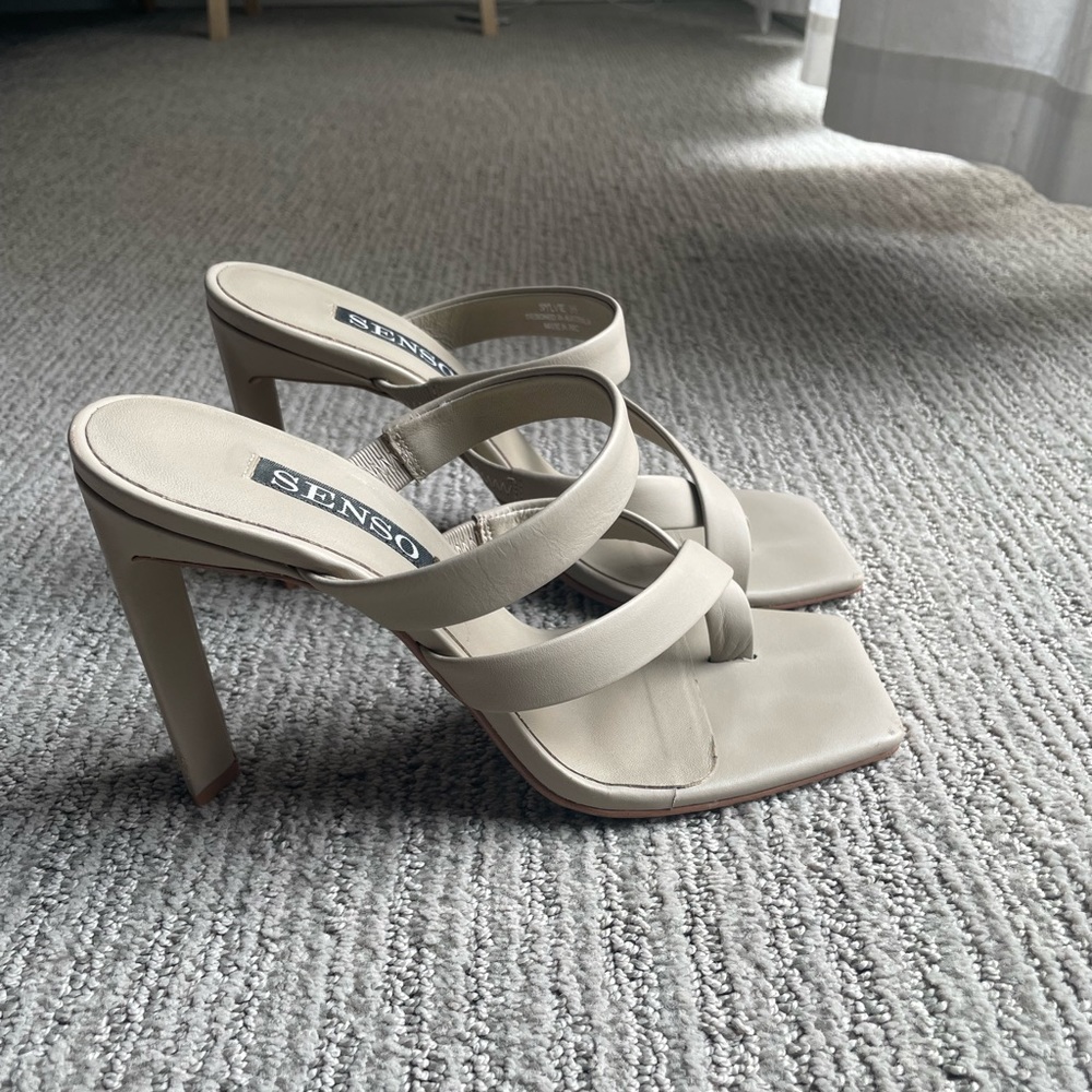 Senso nude heels